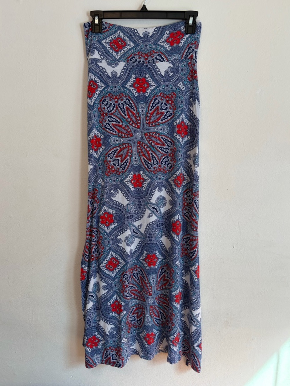 🌸 Charlotte Russe Blue and Red Paisley Maxi Skirt